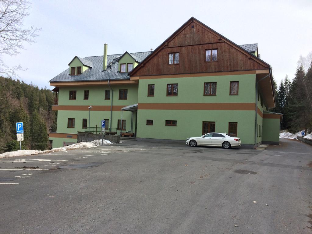 Orbit Karlov Pod Pradedem Apartment Malá Morávka Екстериор снимка